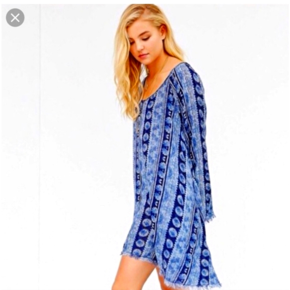 Some Days Lovin Blue And White Tunic Size S